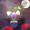Mushroom lamp for a cozy baby room ambiance.