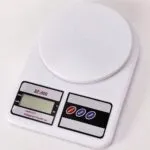 Compact Digital Weight Machine for Food