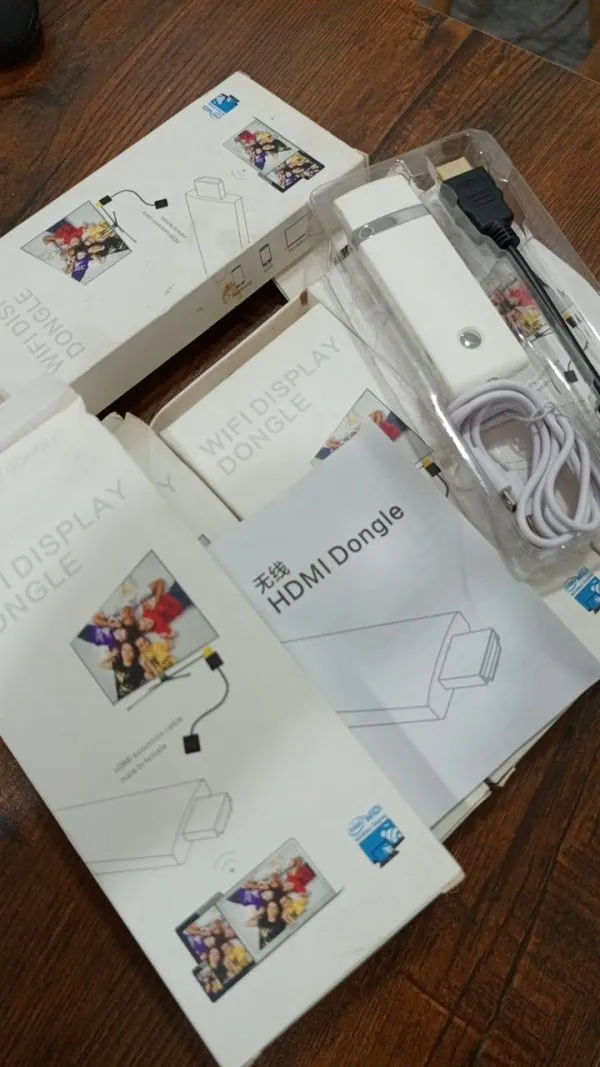 HDMI screen casting device.