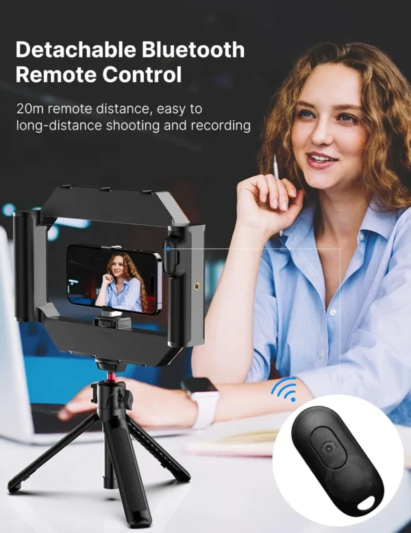 Rechargeable video light for smartphone photography