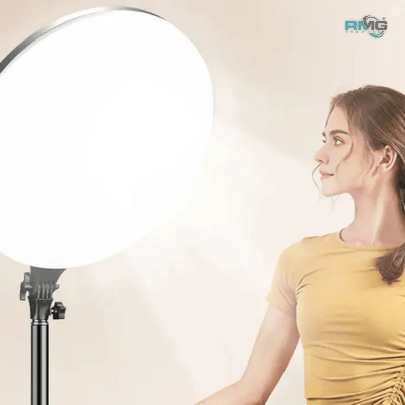 Round LED ring with adjustable brightness